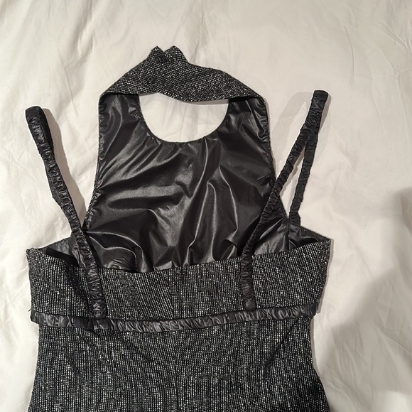 Versace black and white cocktail wool halter dress. Size 42. - Picture 4 of 4